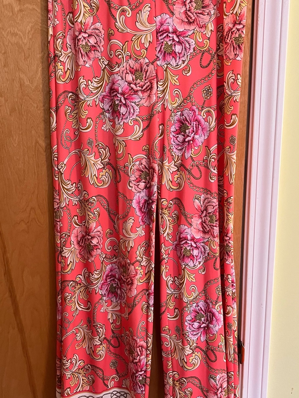 Boston Proper Coral Floral Pants with Pink Blooms